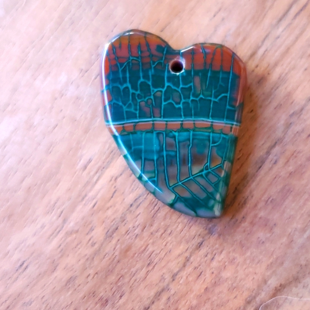 New Green Brown Fire Dragon Veins Agate Heart Shaped Pendant.